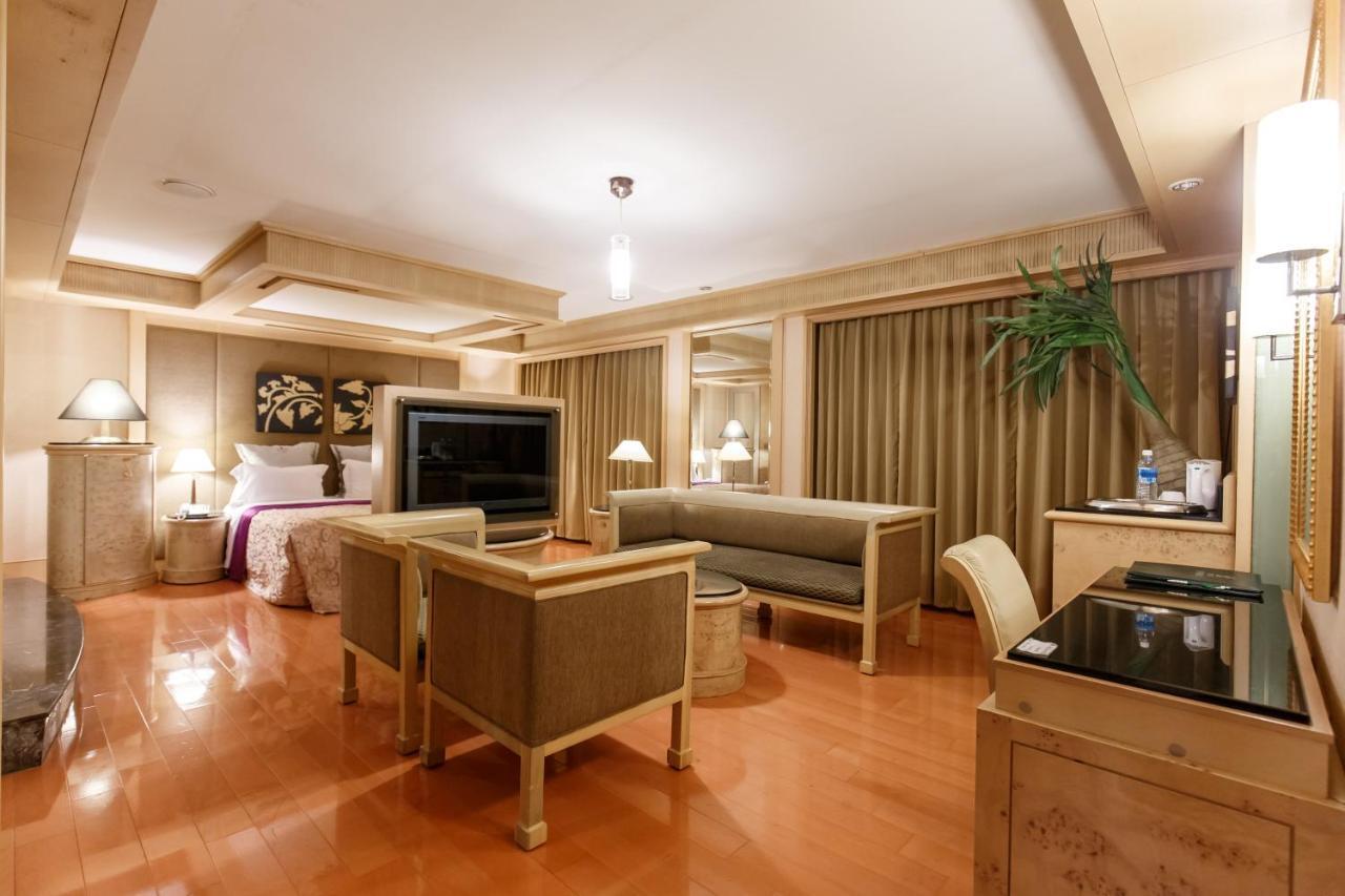 Love Tree Motel Taipeh Exterior foto